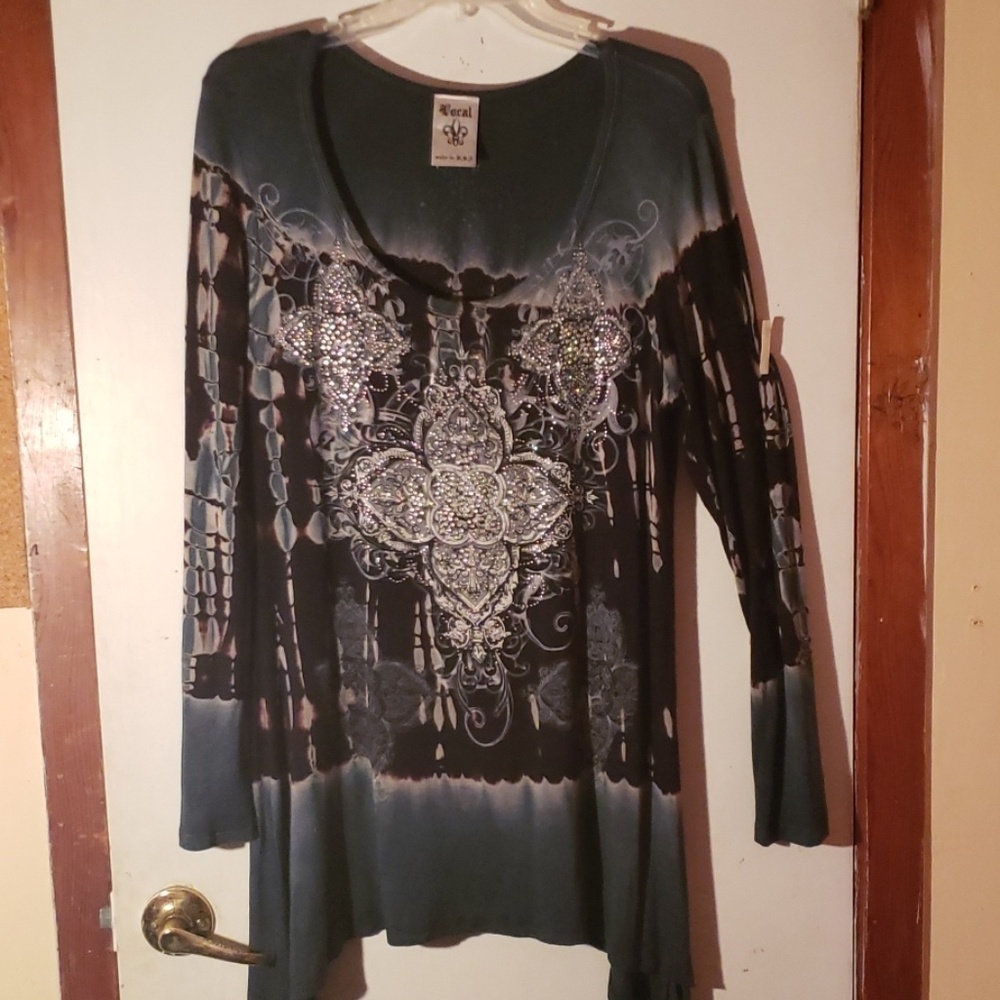 Vocal tunic size Xl